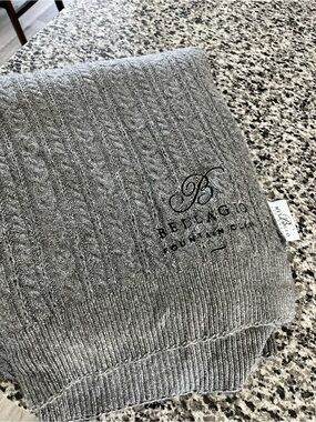 BELLAGIO Gray Throw